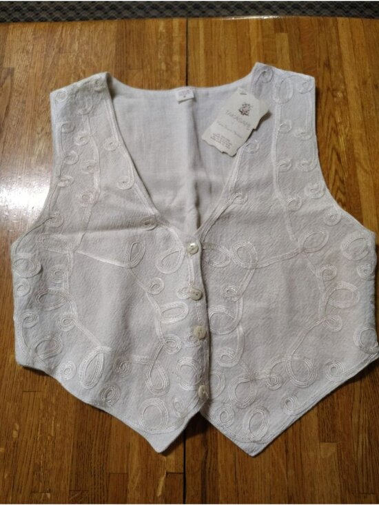 Maria Rosario Mendoza/Takasami Jackets & Blazers - Takasami embroidered cream cotton vest Western cottagecore Mexican style